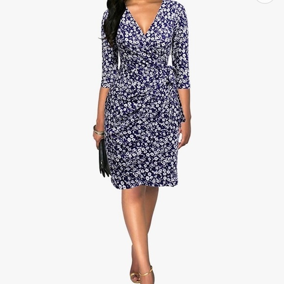 ⭐️berydress 3/4 Sleeve V-Neck Faux Wrap Floral Print Dress⭐️ - Picture 3 of 5
